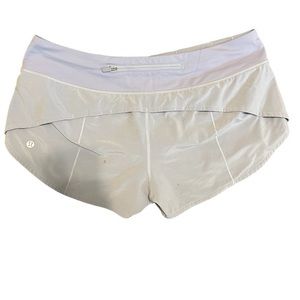 Lululemon Hotty Hot 2.5in Shorts